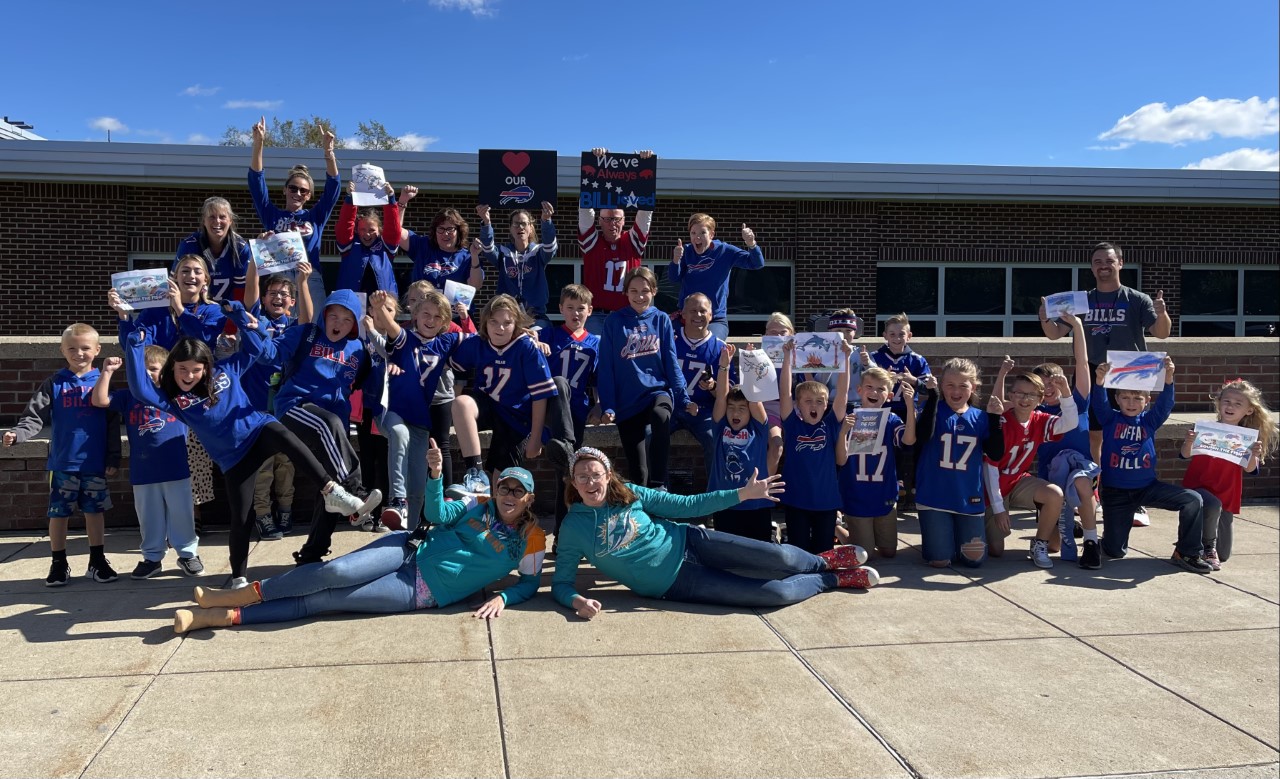 Football Rivalry Sparks Food Drive At Elementary School News football-rivalry-sparks-food-drive-at-elementary-school-news